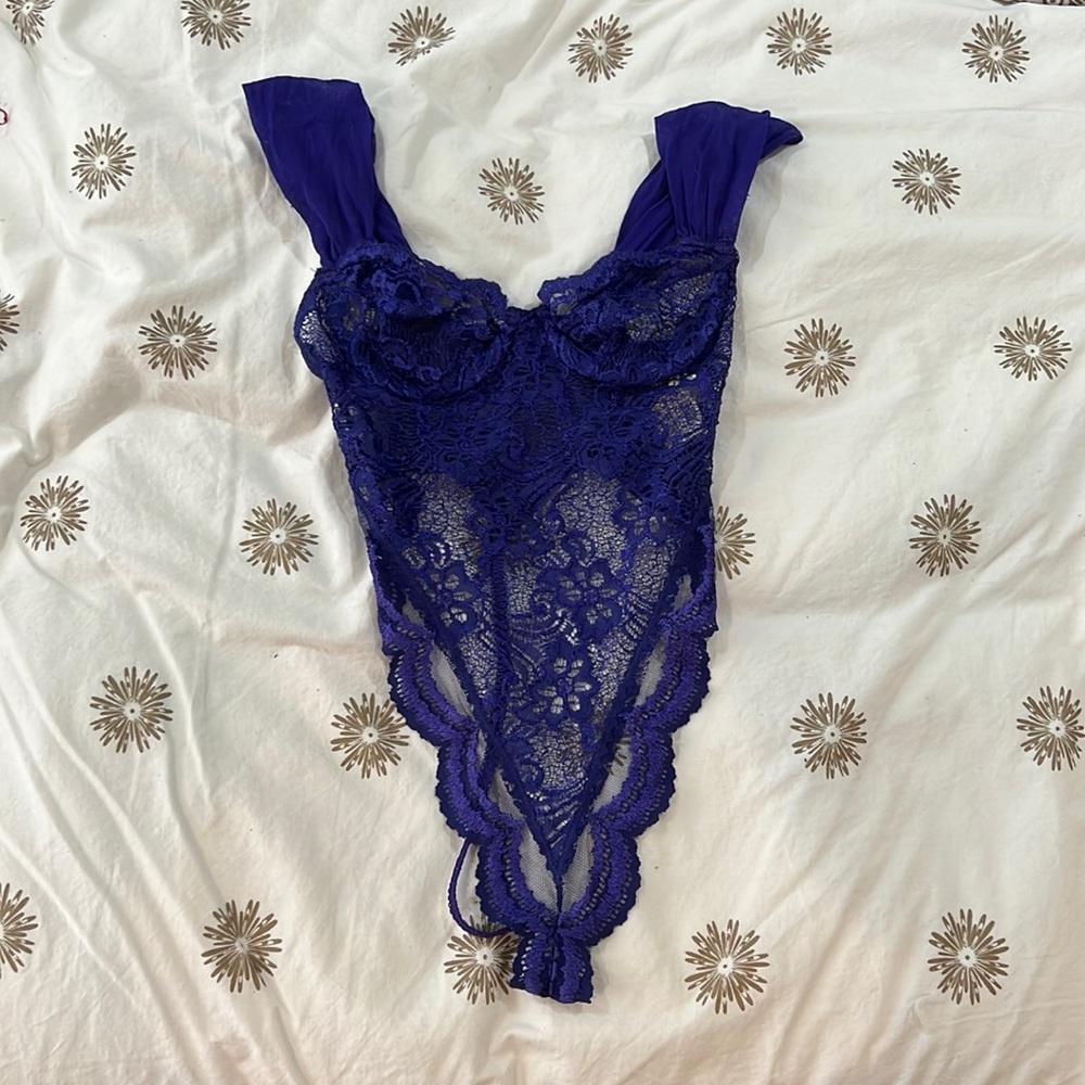 NWT! Vintage Victorias Secret Gold Label Lingerie Bodysuit 32b